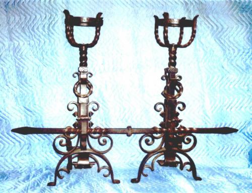 04-WI Cup Andirons with Crossbar